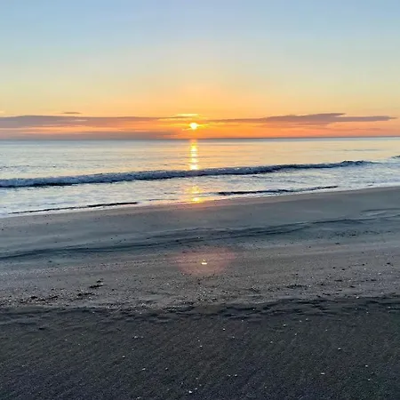 Апартаменты Beach Apartments Pomorie Поморие