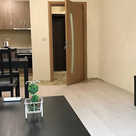 Beach Apartments Pomorie Поморие