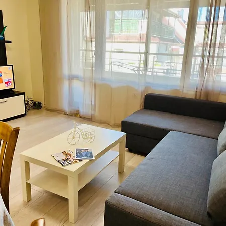 Beach Apartments Pomorie Apartman *